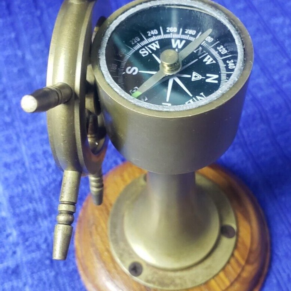 VINTAGE GERMANY DESK PIECE NAVAL BINNACLE AND SHIP’S WHEEL - Picture 7 of 12